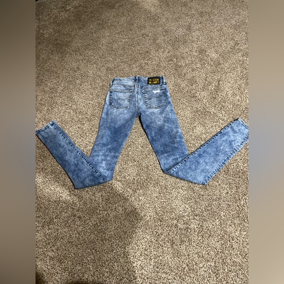 Men’s American Eagle Young Money Holy Jeans - Picture 8 of 11